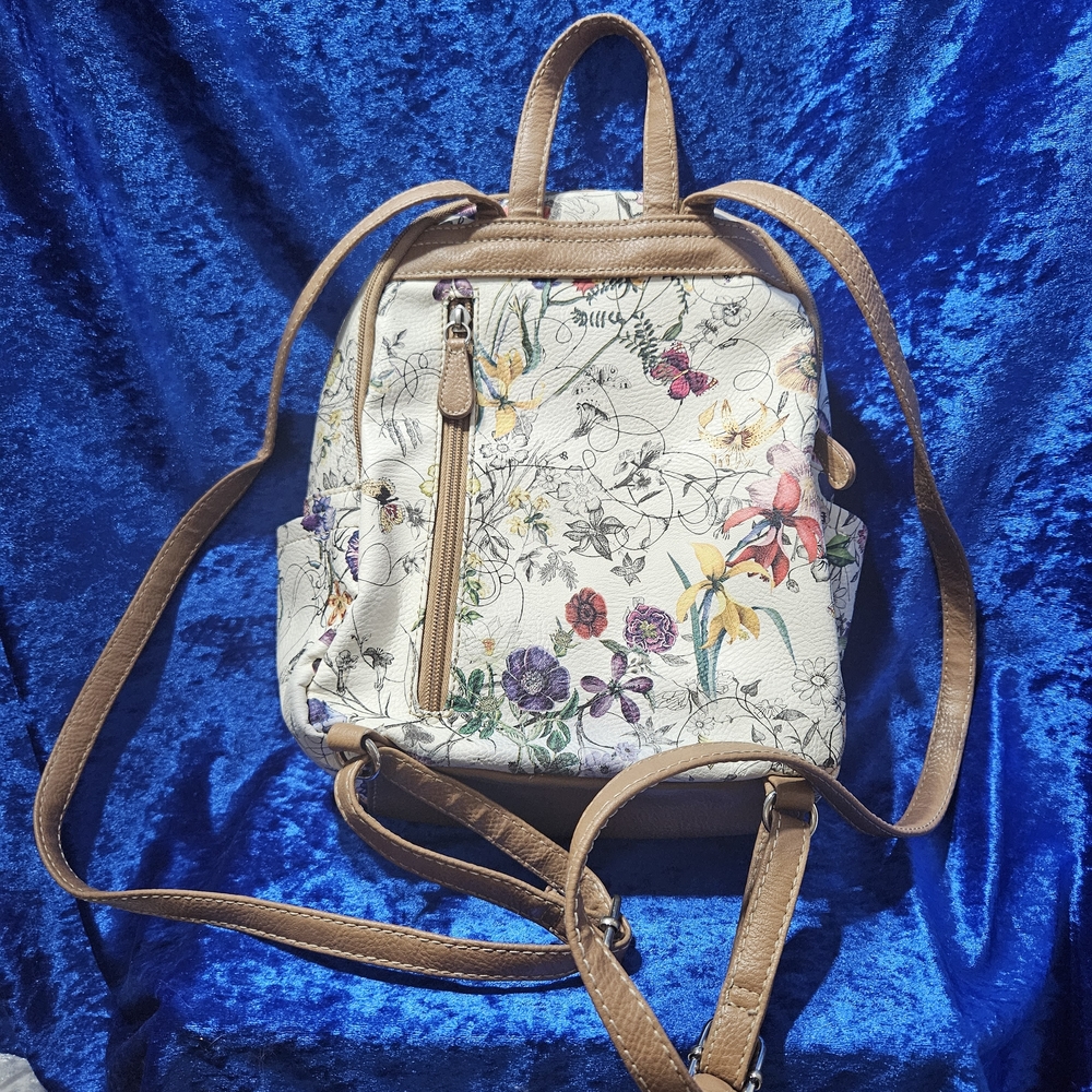 Women's Adele Multisac Backpack With Multiple Zip… - image 2